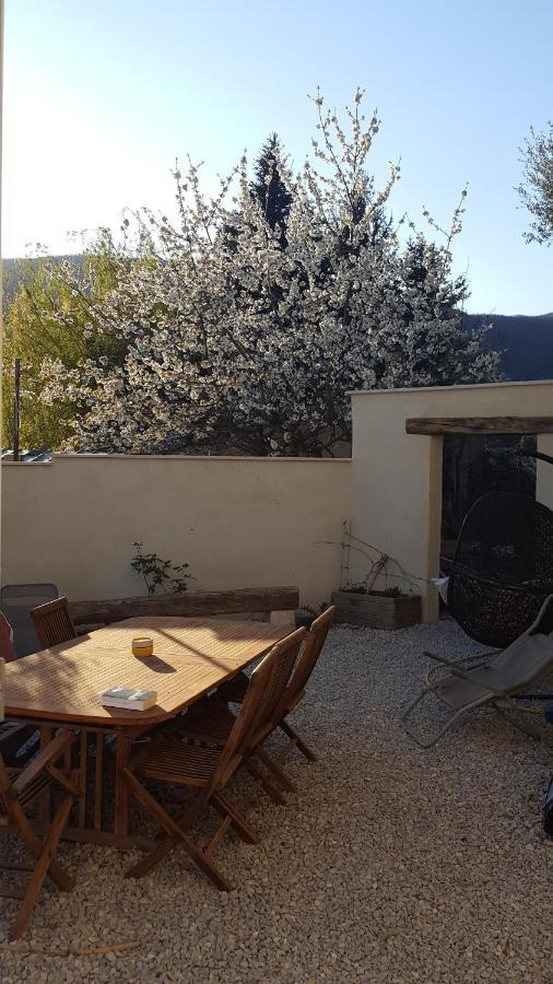 Un Petit Coin De Paradis Le Pegue Esterno foto